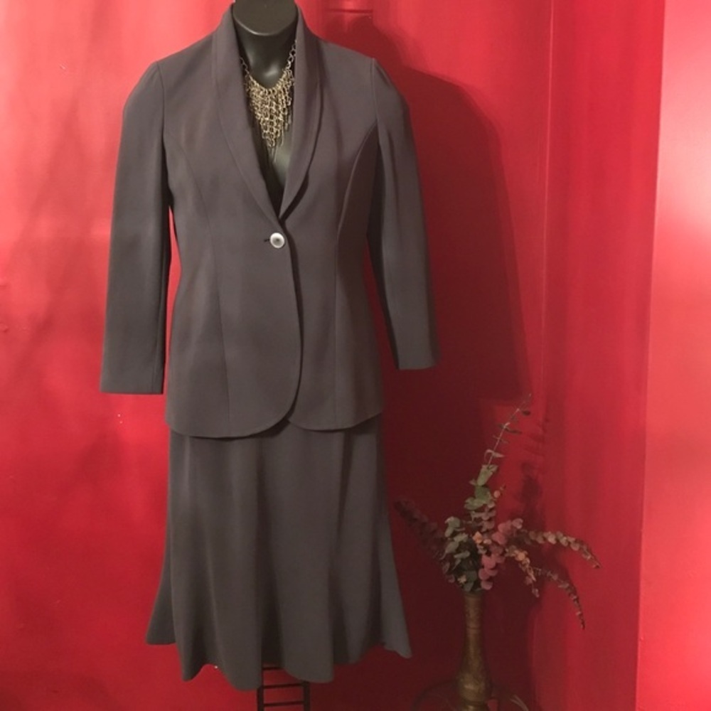 JONES NEW YORK COLLECTION BUSINESS SUIT SIZE 6